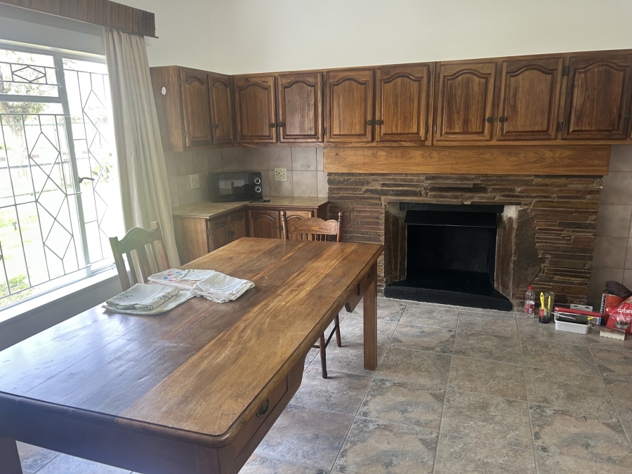 5 Bedroom Property for Sale in Viljoenskroon Free State